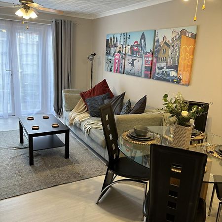 Cosy Corner - 2 Beds, Free Parking, Next To Southampton General Hospital Villa Exterior foto