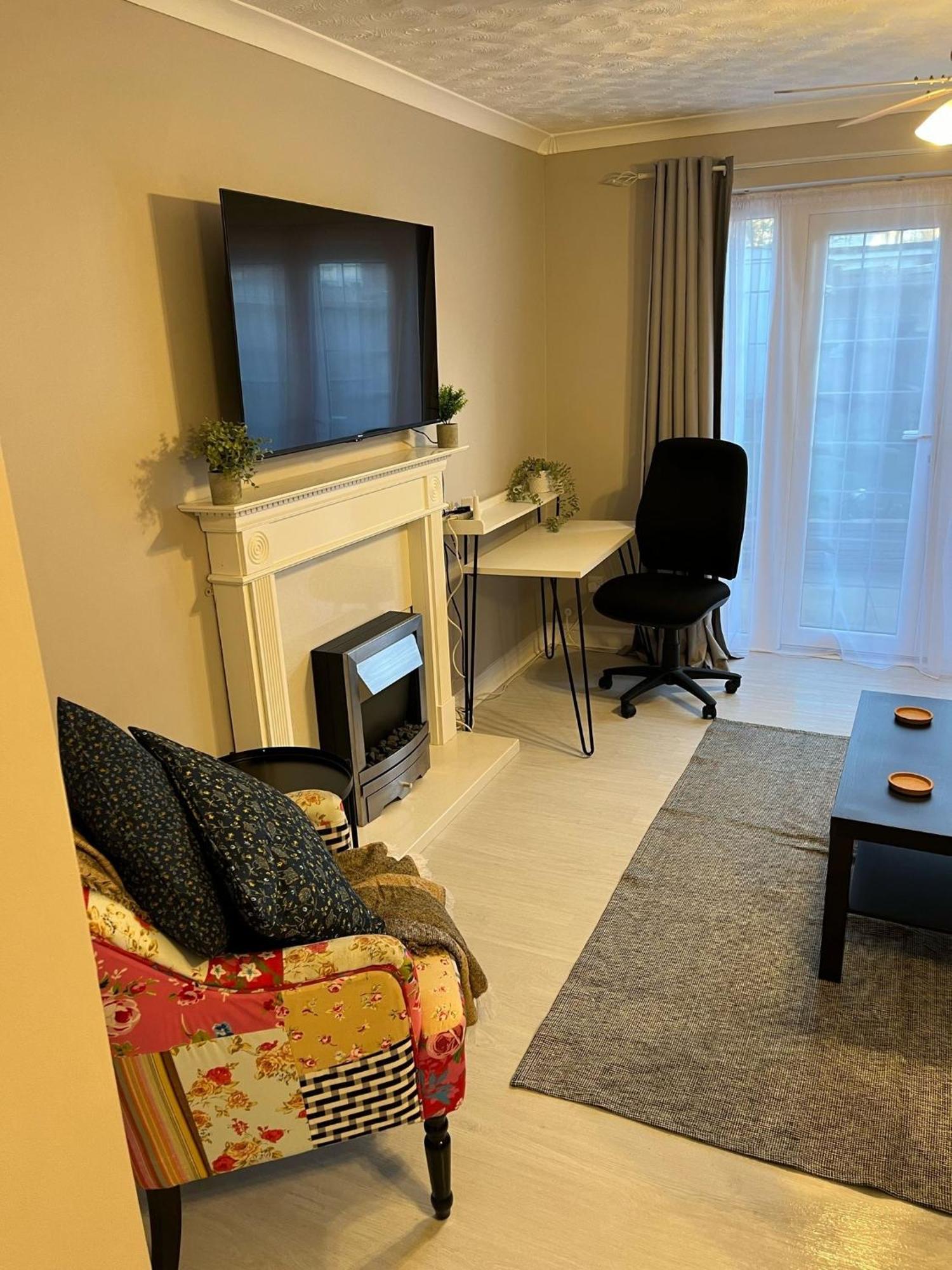 Cosy Corner - 2 Beds, Free Parking, Next To Southampton General Hospital Villa Exterior foto