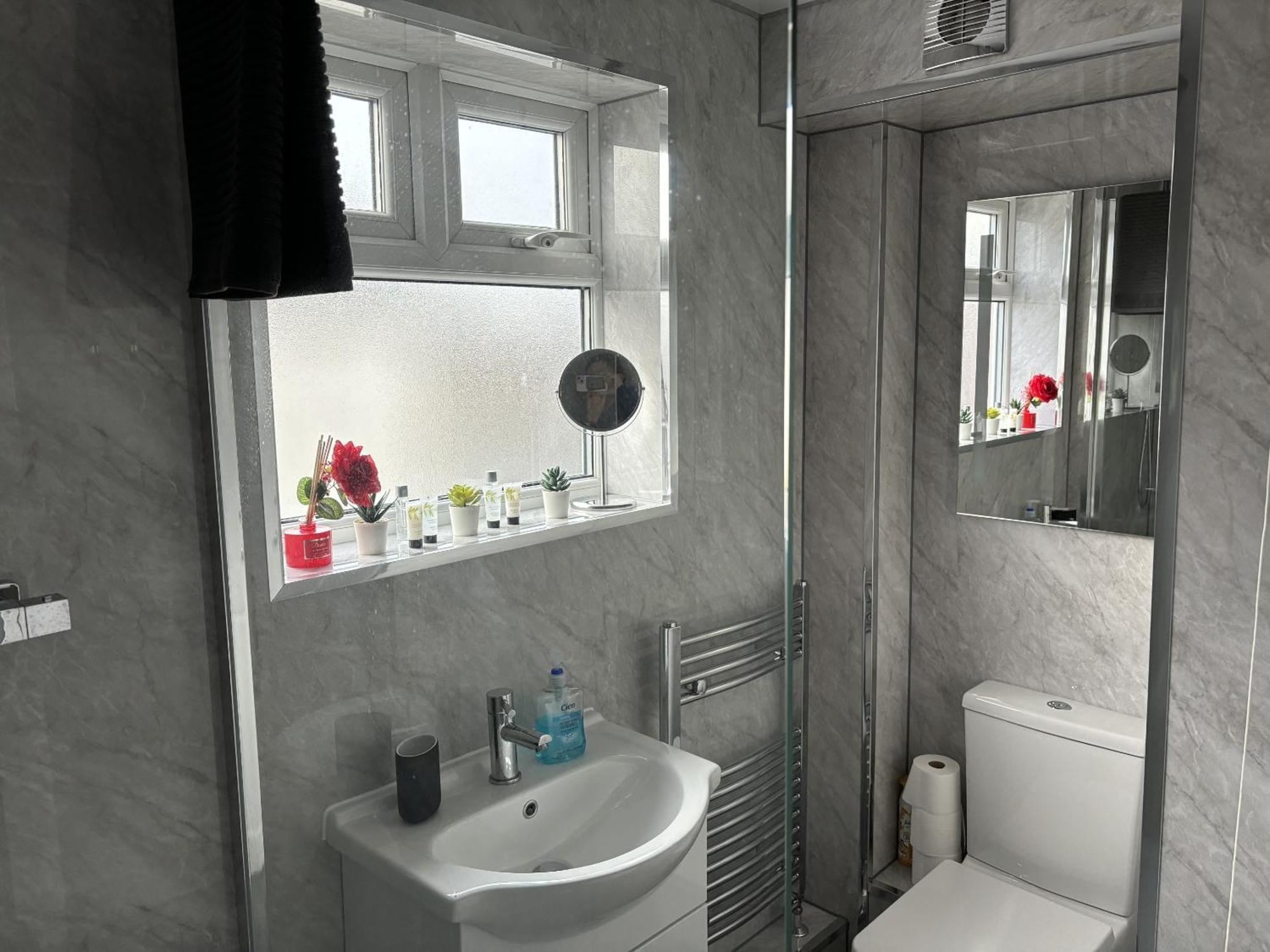 Cosy Corner - 2 Beds, Free Parking, Next To Southampton General Hospital Villa Exterior foto