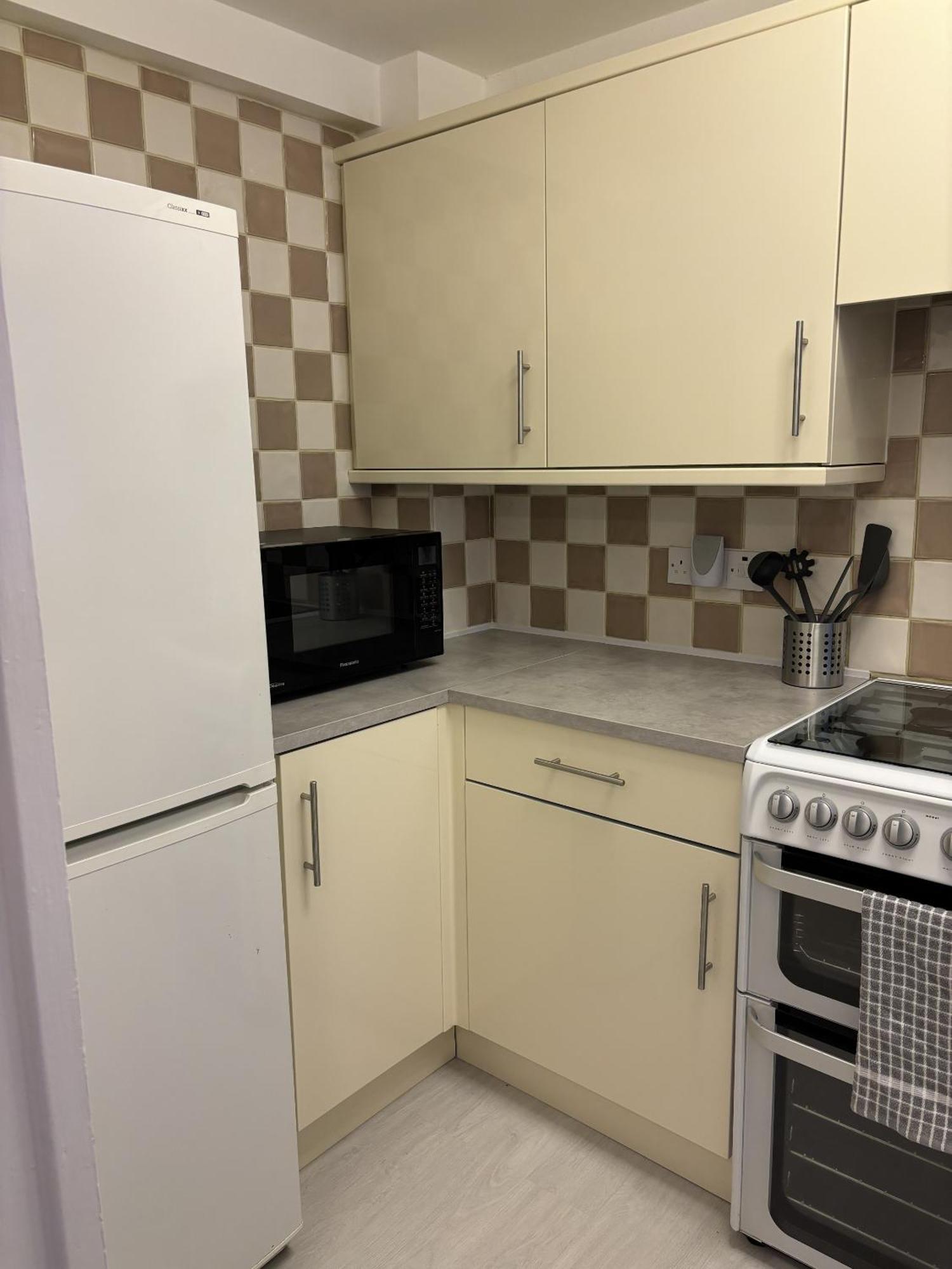 Cosy Corner - 2 Beds, Free Parking, Next To Southampton General Hospital Villa Exterior foto