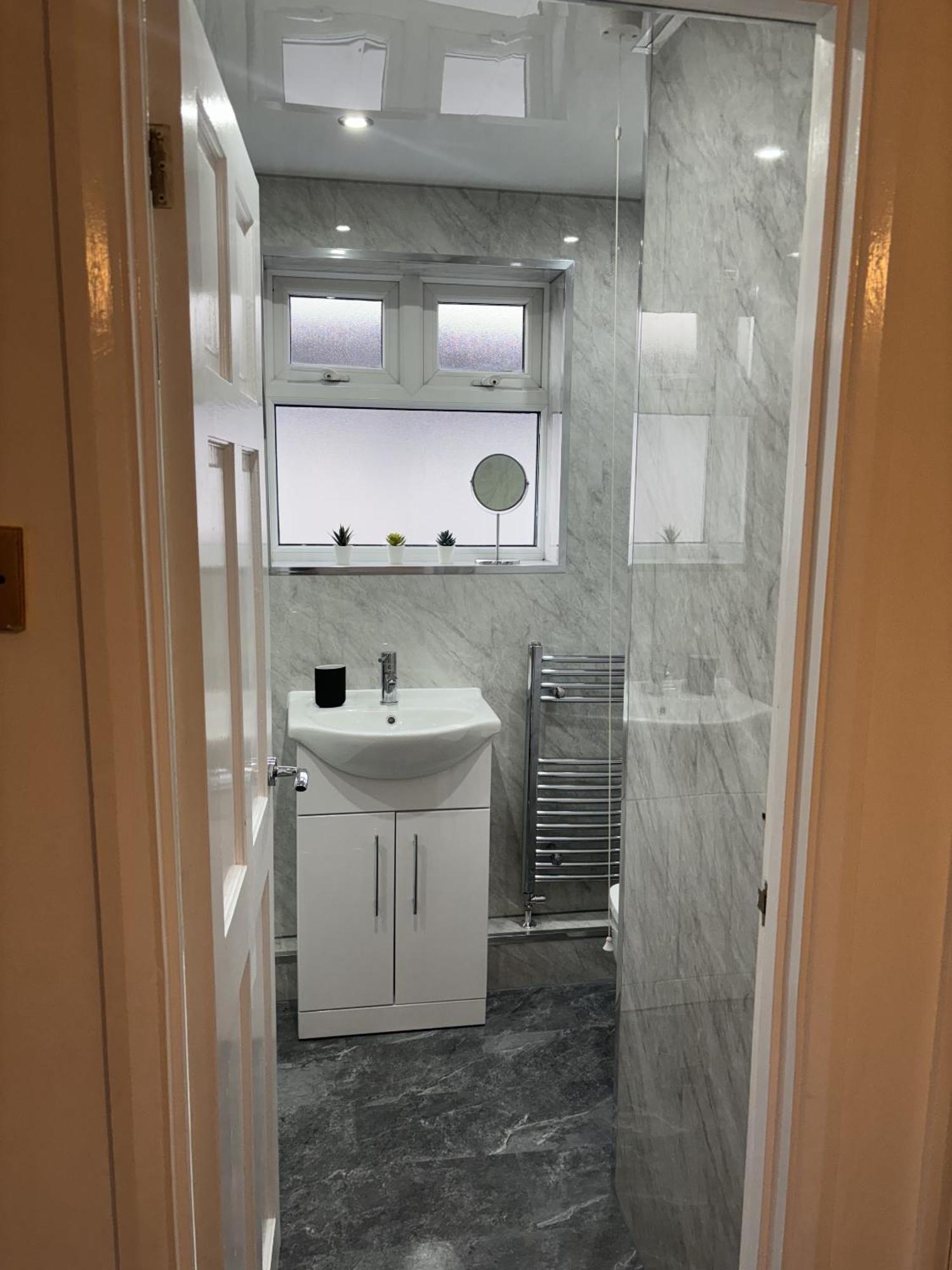 Cosy Corner - 2 Beds, Free Parking, Next To Southampton General Hospital Villa Exterior foto